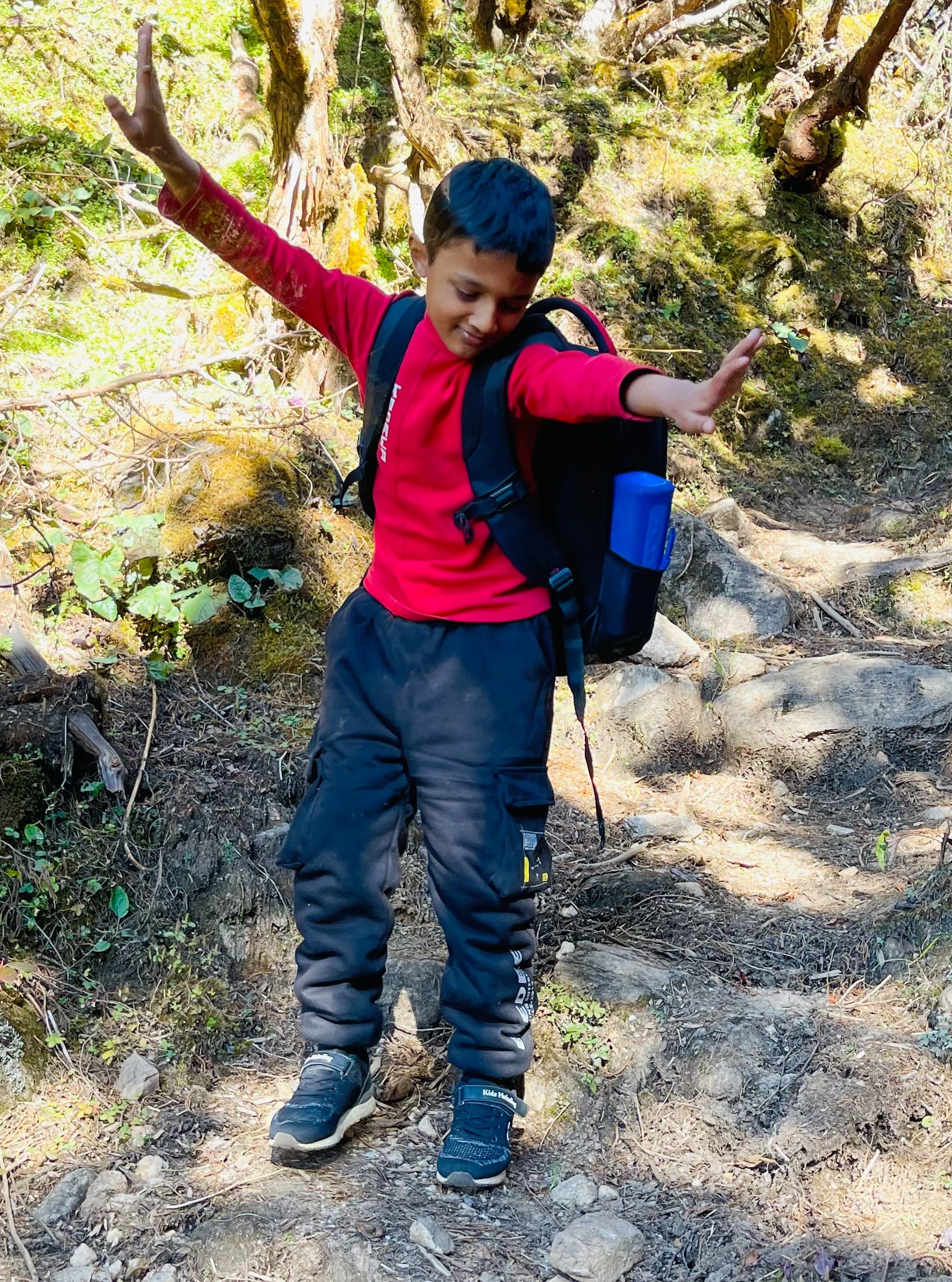 TREKKING